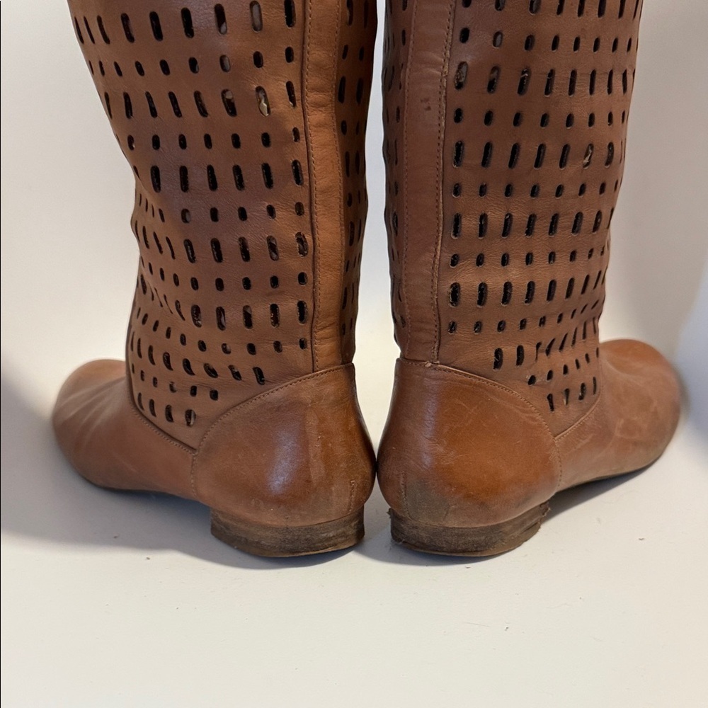 Banana Republic tan tall knee-high leather boots 7 - Picture 6 of 16
